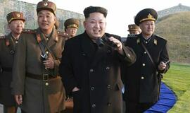 JAV paskelbė finansines sankcijas Šiaurės Korėjos vadovui Kim Čen Unui