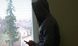 Paauglys apiplėšė du vaikus