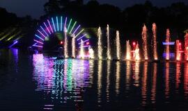 Šokantys fontanai prie Jono kalnelio