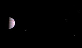 Zondas "Juno" perdavė į Žemę pirmąsias Jupiterio nuotraukas