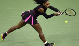 Amerikietė Serena Viljams ir britas Endis Miurėjus pergalėmis pradėjo "US Open" turnyrą