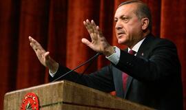 Sugauti Turkijos prezidentą Radžepą Tajipą Erdoganą bandę sučiupti kariai