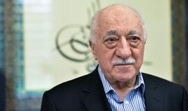 Turkija išdavė arešto orderį suimti perversmo organizavimu kaltinamą dvasininką Fetulą Giuleną