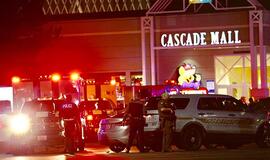 JAV prekybos centre - kruvinas išpuolis