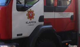 Klaipėdoje apdegė penki automobiliai
