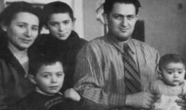 Klaipėdos akvarelės: namai ir žmonės (457)