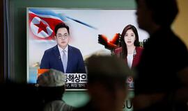 Šiaurės Korėja paleido tris balistines raketas