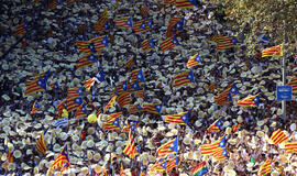 Šimtai tūkstančių Katalonijos gyventojų reikalavo nepriklausomybės