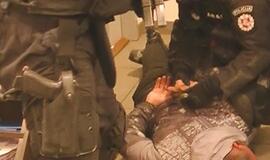 Klaipėdoje „Aras“ sulaikė aršų ginkluotą vyrą (video)