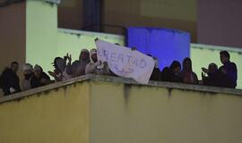 Migrantai, sukėlę riaušes užsieniečių sulaikymo centre Madride, baigė savo "maištą"