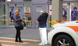 Iš "Akropolio" evakuoti žmonės