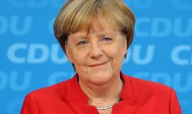 Angela Merkel oficialiai paskelbė sieksianti dar vienos kadencijos