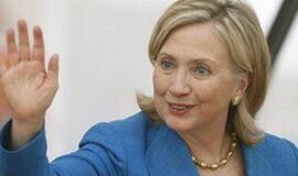 Hilari Klinton dėl pralaimėjimo JAV prezidento rinkimuose apkaltino FTB direktorių