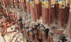 Lietuvos veterinarai tiria "Biovelos" produkciją, įmonė atšaukia sveikatai pavojingas dešras