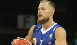 &quot;Neptūną&quot; persekioja traumos ir ligos