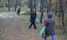 Šaltuko nepabūgę melnragiškiai būrėsi į talką