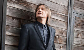 Žilvinas Žvagulis su gyvo garso grupe ir geriausiais savo hitais grįžta į Klaipėdą