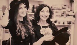 Kalėdų stebuklai tęsiasi: mama ir dukra