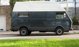 Dingęs automobilis netrukus atsirado