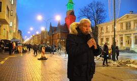 Atminimo laužas sausio 13-ajai prie Klaipėdos miesto savivaldybės