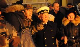 Atminimo laužas sausio 13-ajai prie Klaipėdos miesto savivaldybės