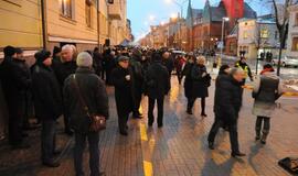 Atminimo laužas sausio 13-ajai prie Klaipėdos miesto savivaldybės