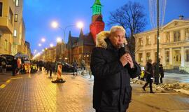 Atminimo laužas sausio 13-ajai prie Klaipėdos miesto savivaldybės