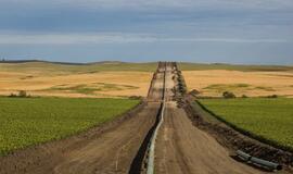 JAV kariuomenė leido tiesti kontraversiškąjį naftotiekį Šiaurės Dakotoje