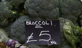 Jungtinėje Karalystėje apribojo prekybą salotomis ir brokoliais