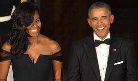 Barakas ir Mišelė Obamos pasirašė didžiulį sandorį dėl atsiminimų knygos