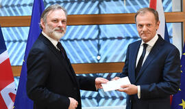 JK oficialiai pradėjo "Brexit" procesą