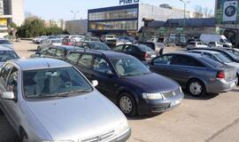 Tvarkys erdvę šalia buvusio kino teatro "Vaidila"