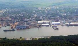 Dėl išorinio uosto vėl ketina klausti gyventojų nuomonės