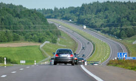Greitkeliuose ir magistralėse didinamas važiavimo greitis