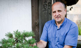 Kęstučiui Ptakauskui - „Tekančios saulės ordino su sidabro spinduliais” apdovanojimas