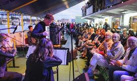 "Muzikuojantis keltas" pradeda naują dešimtmetį