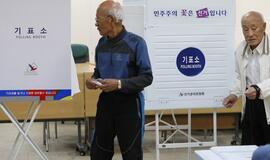 Pietų korėjiečiai renka naują prezidentą
