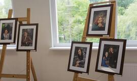 Neįgaliųjų centre atidaryta „Help – Portrait“ fotografijų paroda