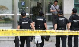 Seulo universitete dėstytojo rankose sprogo paketas