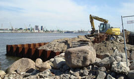 Klaipėdos uosto statybų kainos kopia į viršų