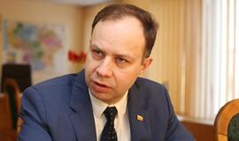 Ministras Aurelijus Veryga ragina netikėti gandais apie vaistus