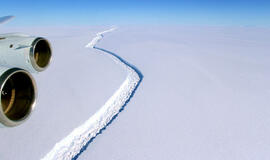 Nuo Antarktidos ledyno atskilo didžiulis ledkalnis