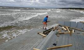 Pavojus - ne tik kopoms, bet ir Palangai