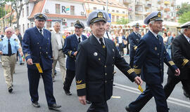 Šventinėje eisenoje - nei juodų kaspinų, nei jūrininkų