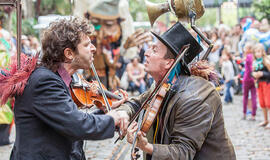 Teatro veiksmas gatvėje ir svečiai iš Prancūzijos