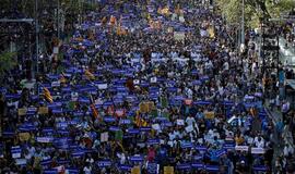 Barselonoje vyko pasipriešinimo terorizmui maršas, dalyvavo ir šalies karalius Felipė VI