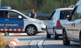 Barselonos išpuolio vykdytojo paieškos išsiplėtė po visą Europą