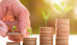 Kaip išbristi iš skolų, kai paskolos našta tampa per sunki