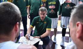 Lietuvos krepšininkai nesunkiai nugalėjo rumunus