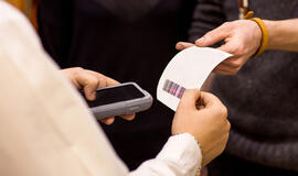 Sukčiai prekiavo suklastotais bilietais